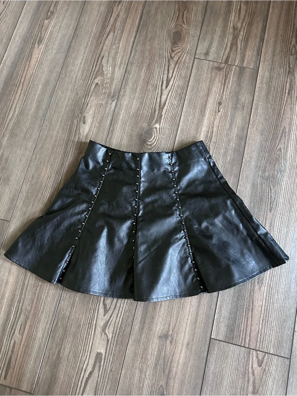 Cloud Ten Faux Leather Studded Mini Skirt | Size Small | Flared Vegan Leather |